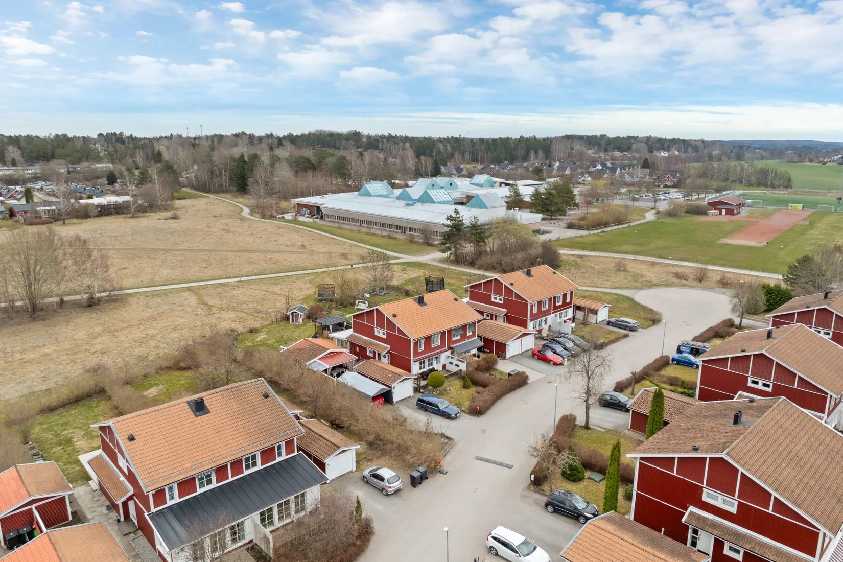 Villa, Radhus, Mjölnarvägen 11, Bålsta Broby Backar, Håbo