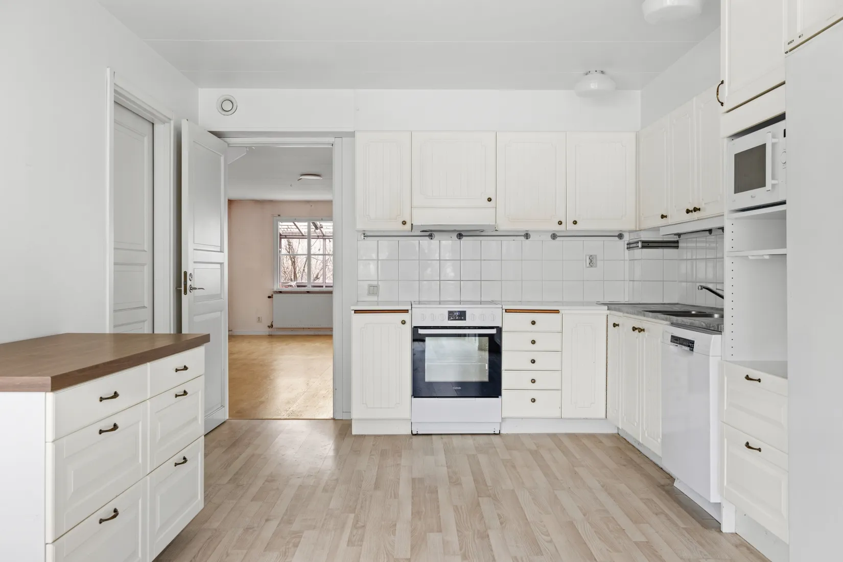 Villa, Radhus, Mjölnarvägen 11, Bålsta Broby Backar, Håbo