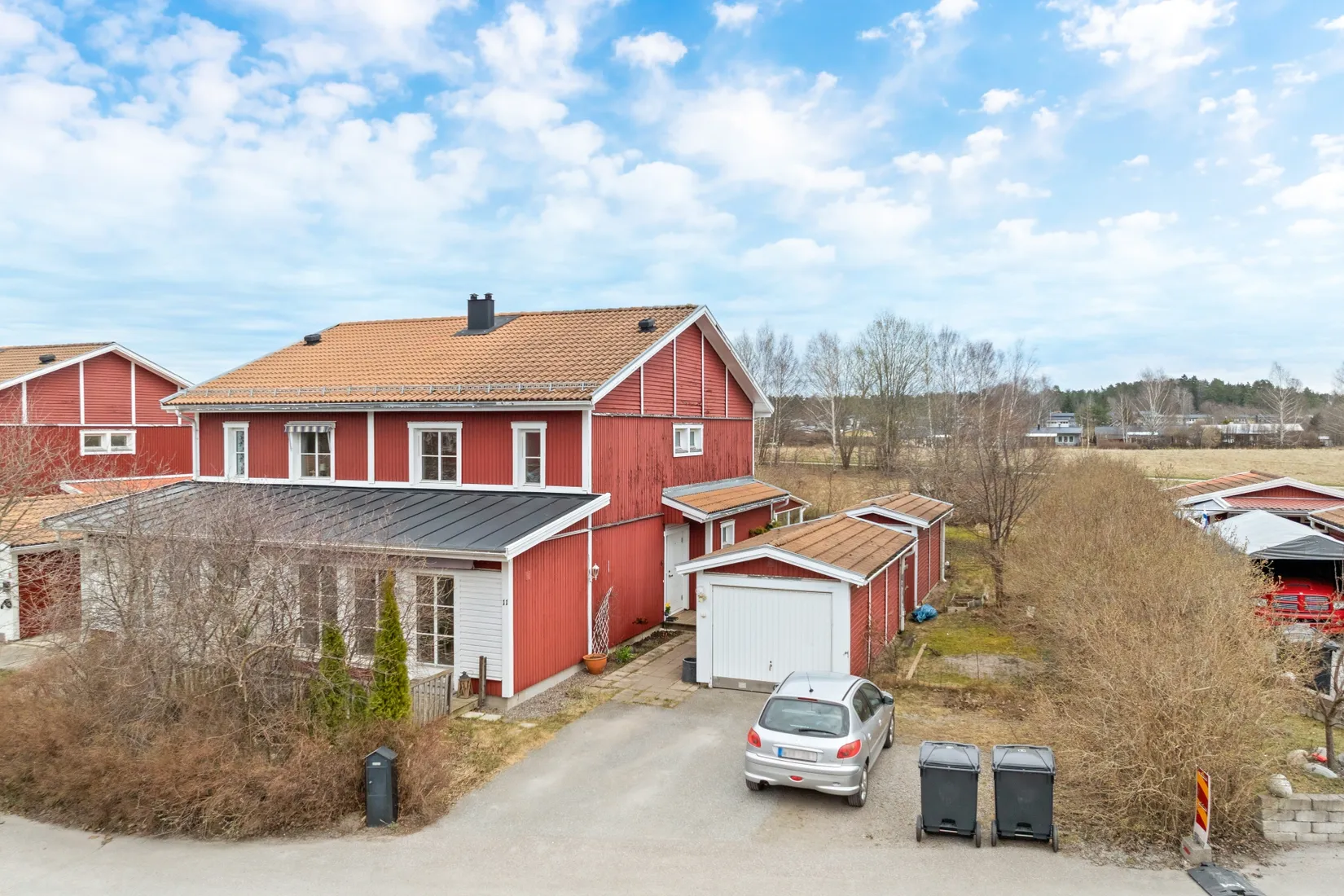 Villa, Radhus, Mjölnarvägen 11, Bålsta Broby Backar, Håbo
