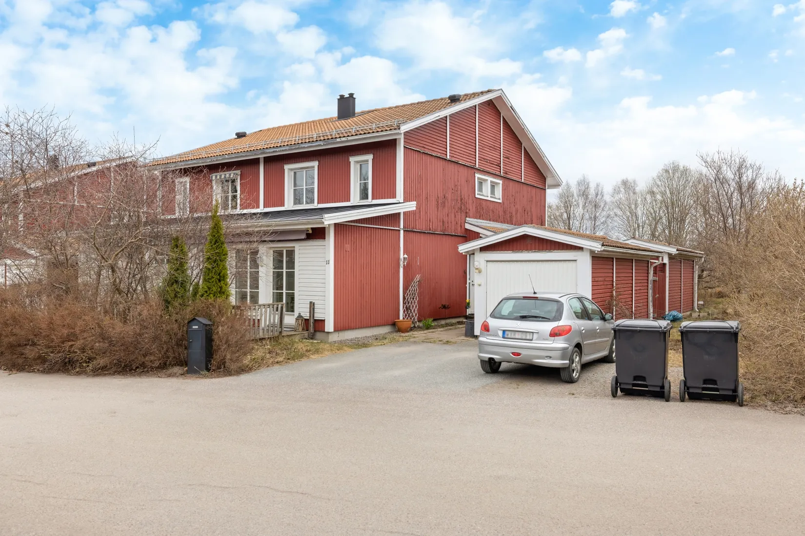 Villa, Radhus, Mjölnarvägen 11, Bålsta Broby Backar, Håbo