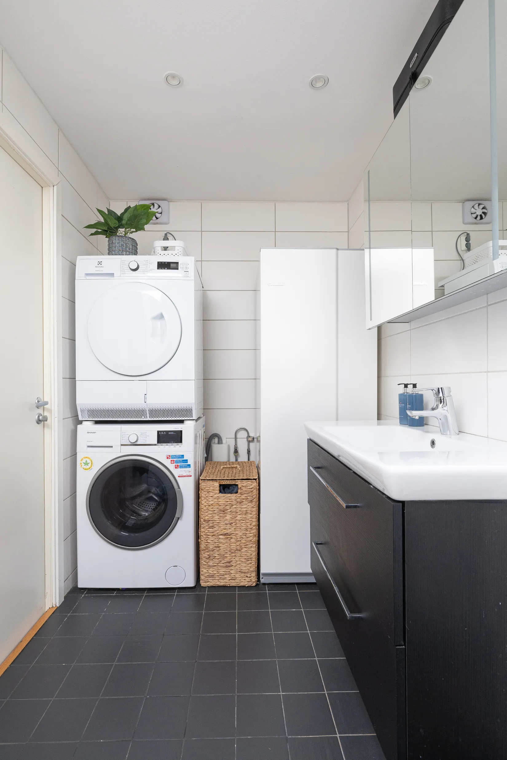 Radhus, Blåklintvägen 29, Bollstanäs, Upplands Väsby