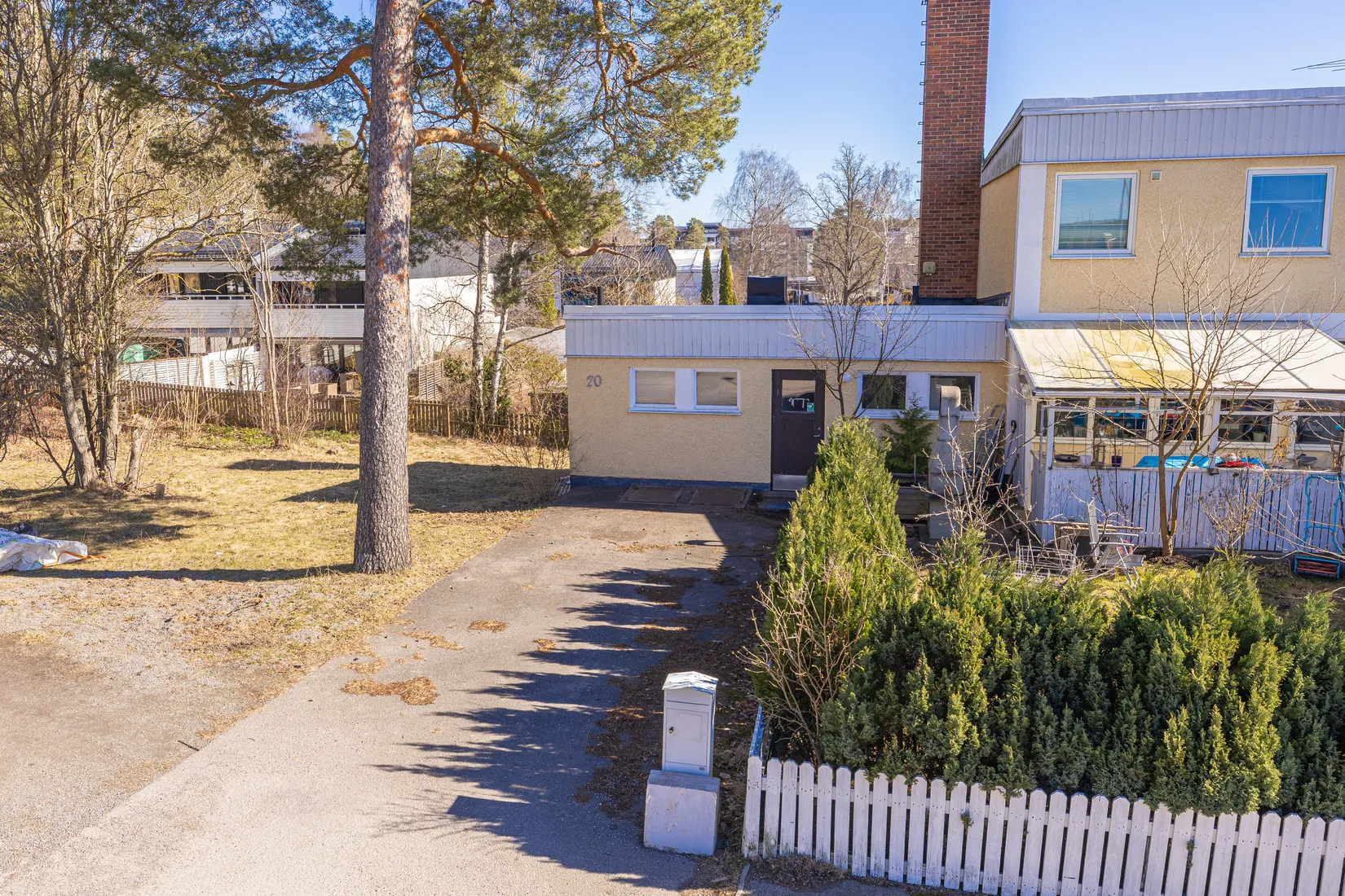 Radhus, Envägen 20, Centrala Väsby, Upplands Väsby