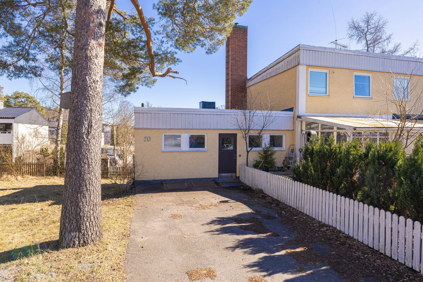 Radhus, Envägen 20, Centrala Väsby, Upplands Väsby