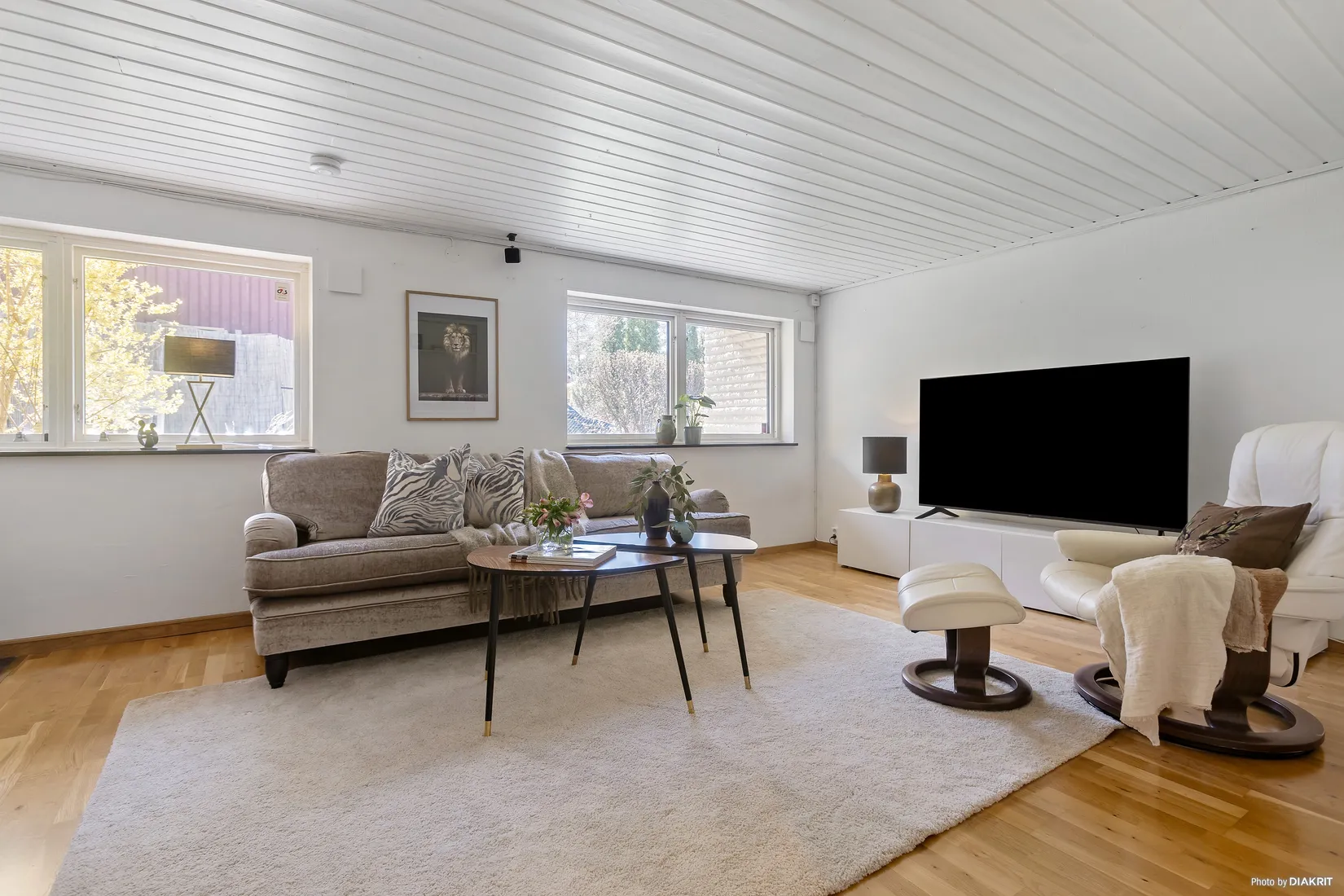 Villa, Djäknevägen 34, Ensta, Täby