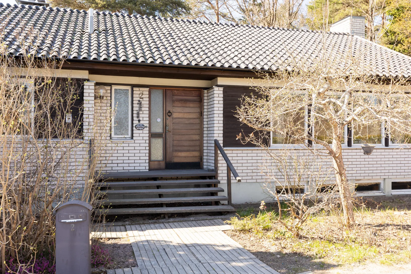 Villa, Boplatsgatan 2, Bjurhovda, Västerås