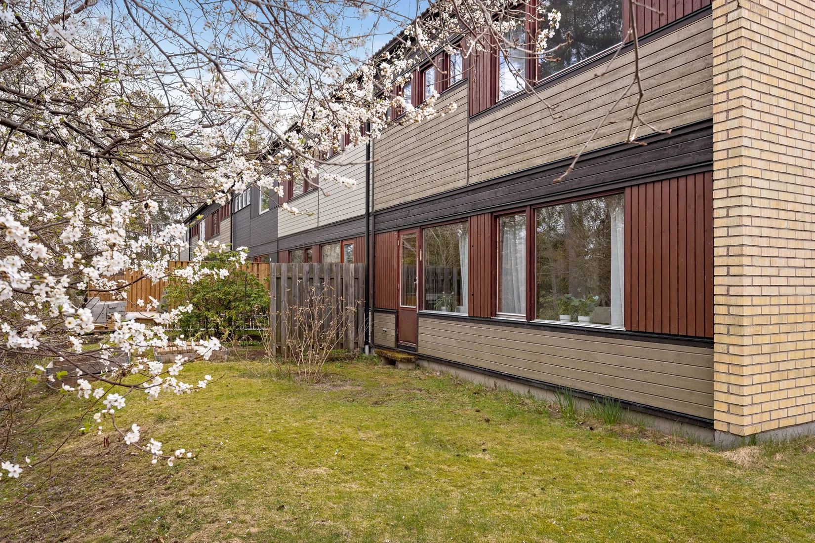 Villa, Radhus, Tjurgränd 49, Viksjö, Järfälla