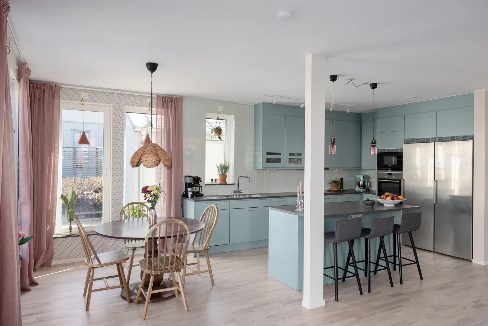 Villa, Vikvägen 3, Bålsta Frösundavik, Håbo