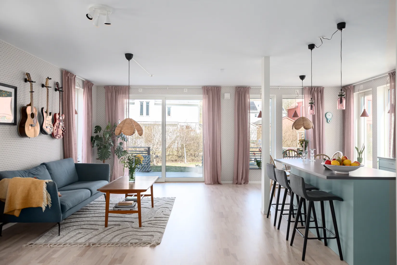 Villa, Vikvägen 3, Bålsta Frösundavik, Håbo