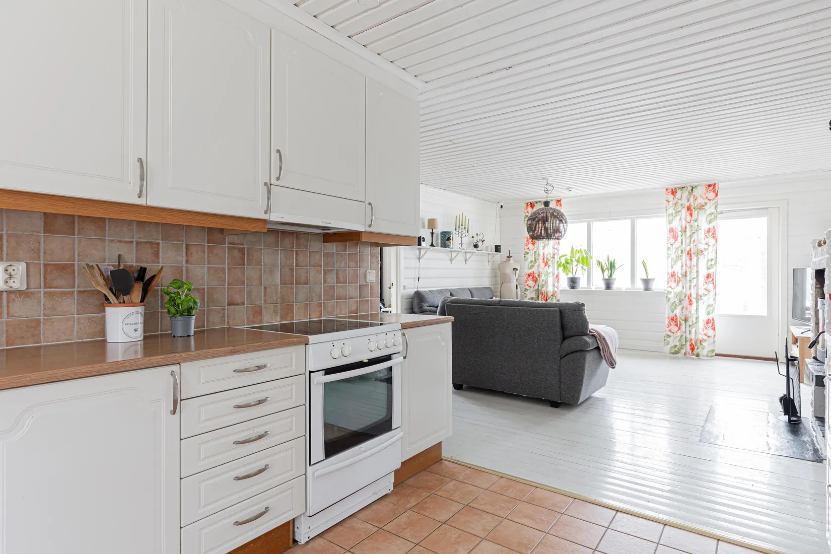 Villa, Årby 42, Hallstahammar