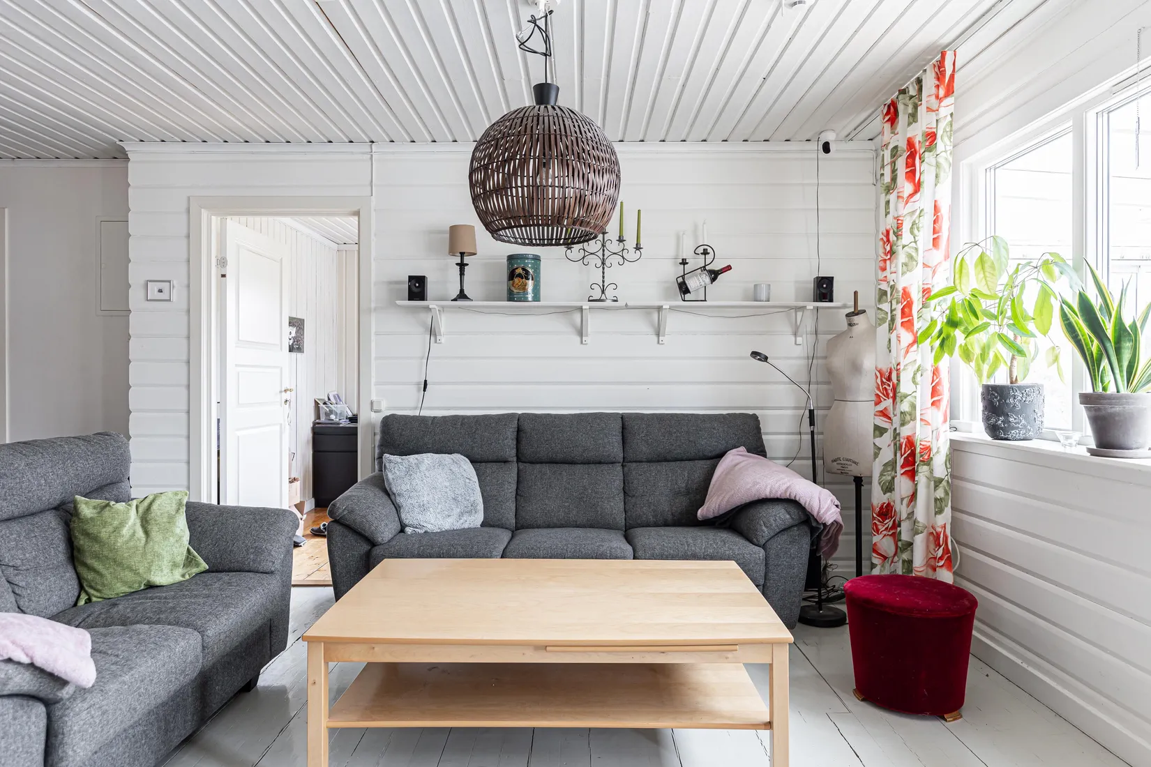 Villa, Årby 42, Hallstahammar