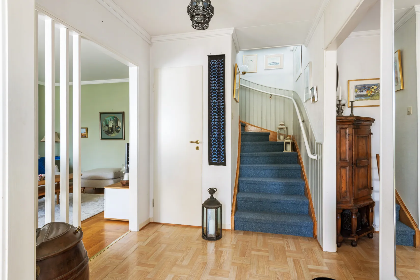 Villa, Radhus, Orrvägen 8, Norskogen Näsbypark, Täby