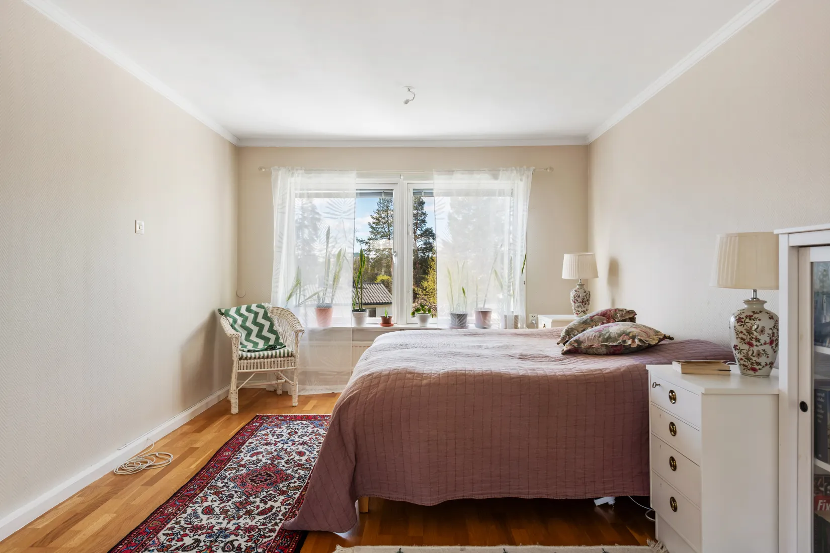 Villa, Radhus, Orrvägen 8, Norskogen Näsbypark, Täby