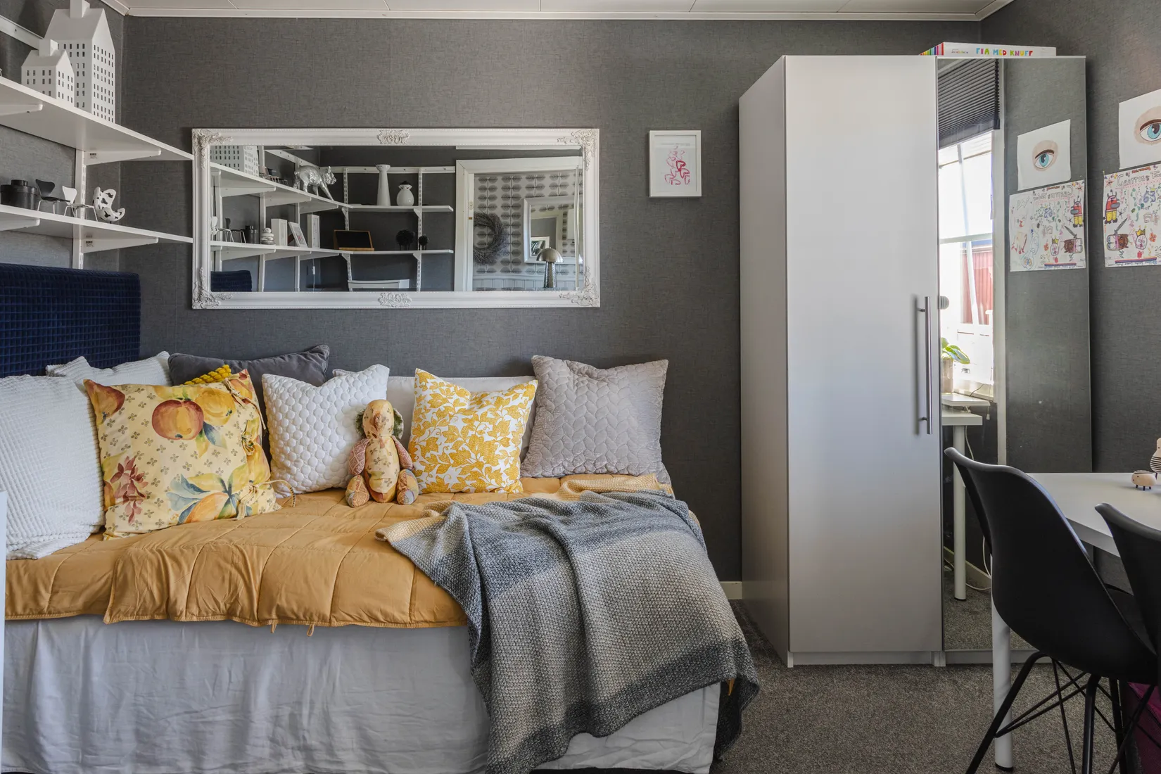 Radhus, Lokförargatan 40, Tillberga, Västerås