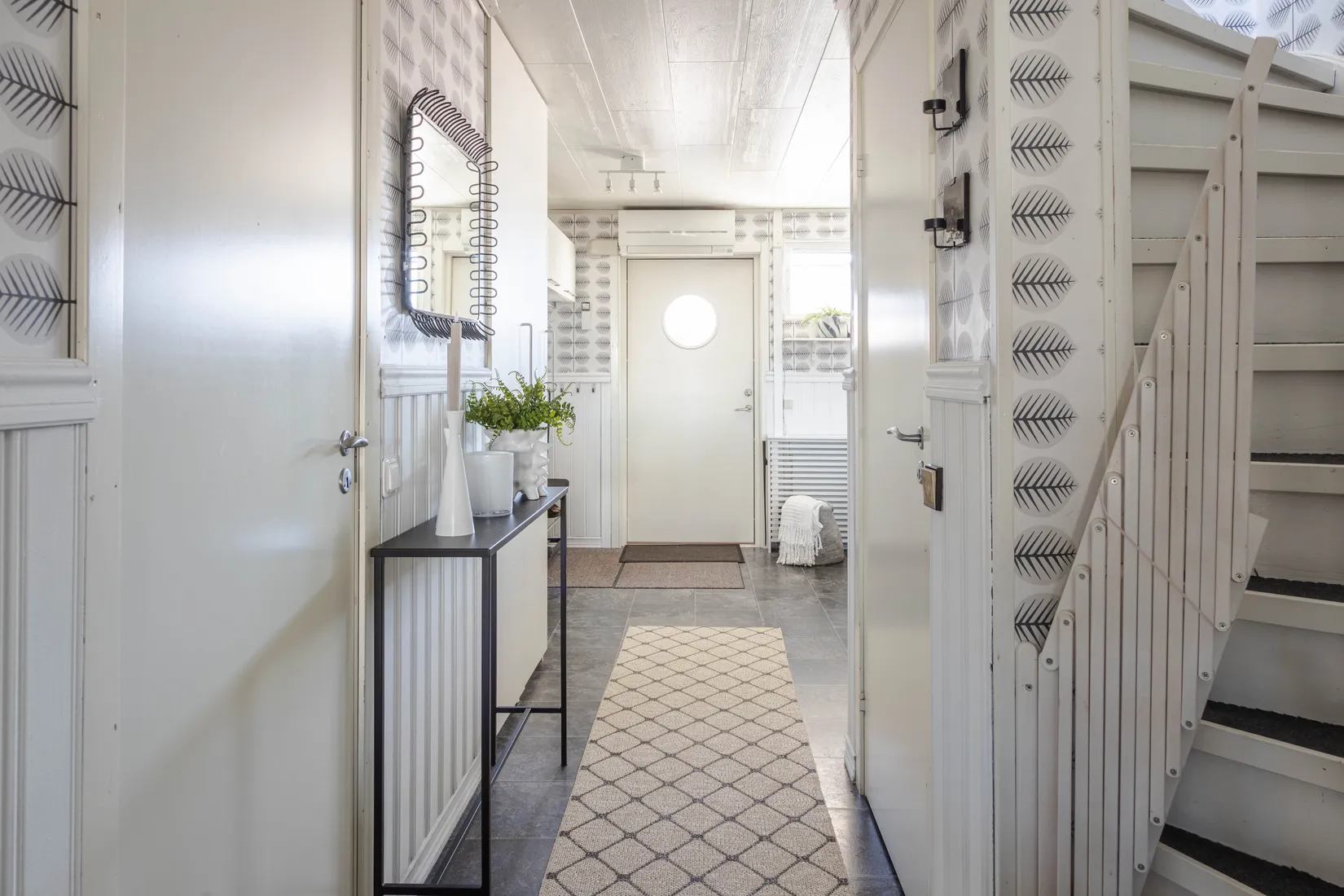 Radhus, Lokförargatan 40, Tillberga, Västerås