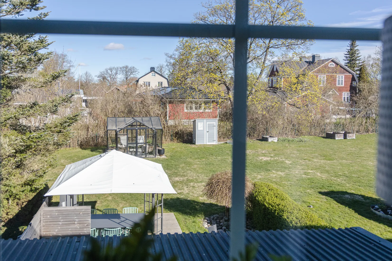 Radhus, Lokförargatan 40, Tillberga, Västerås