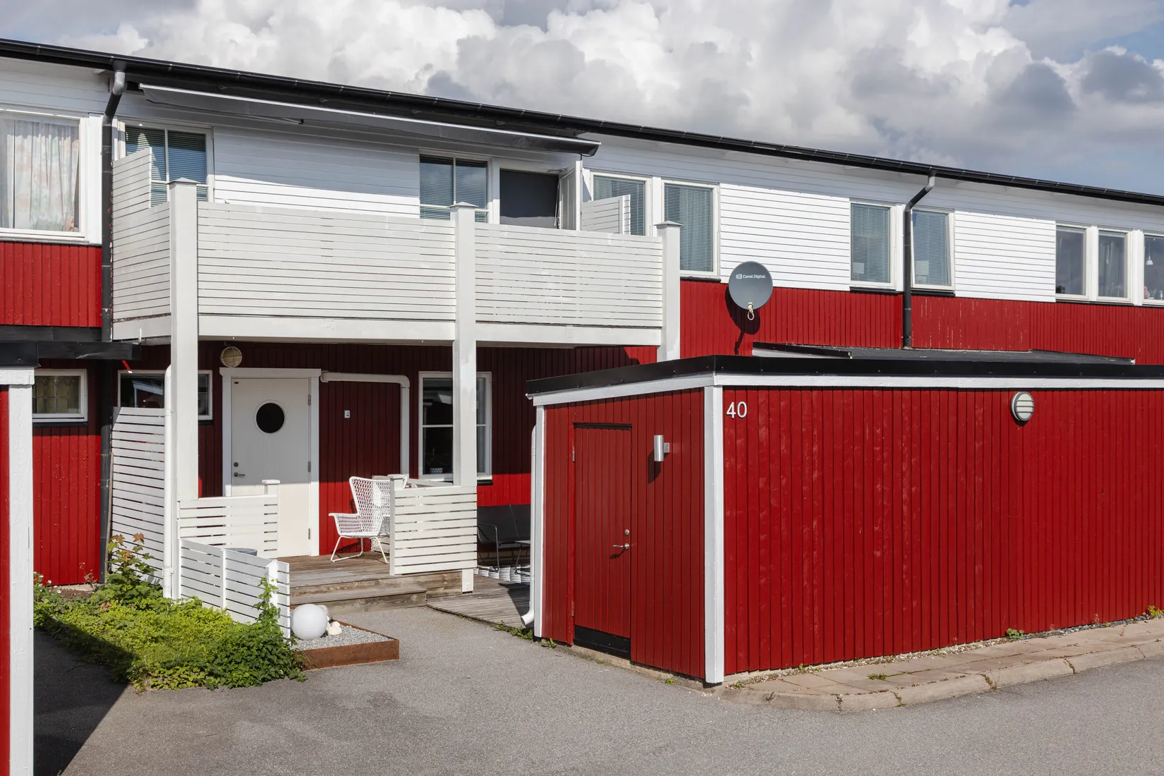 Radhus, Lokförargatan 40, Tillberga, Västerås