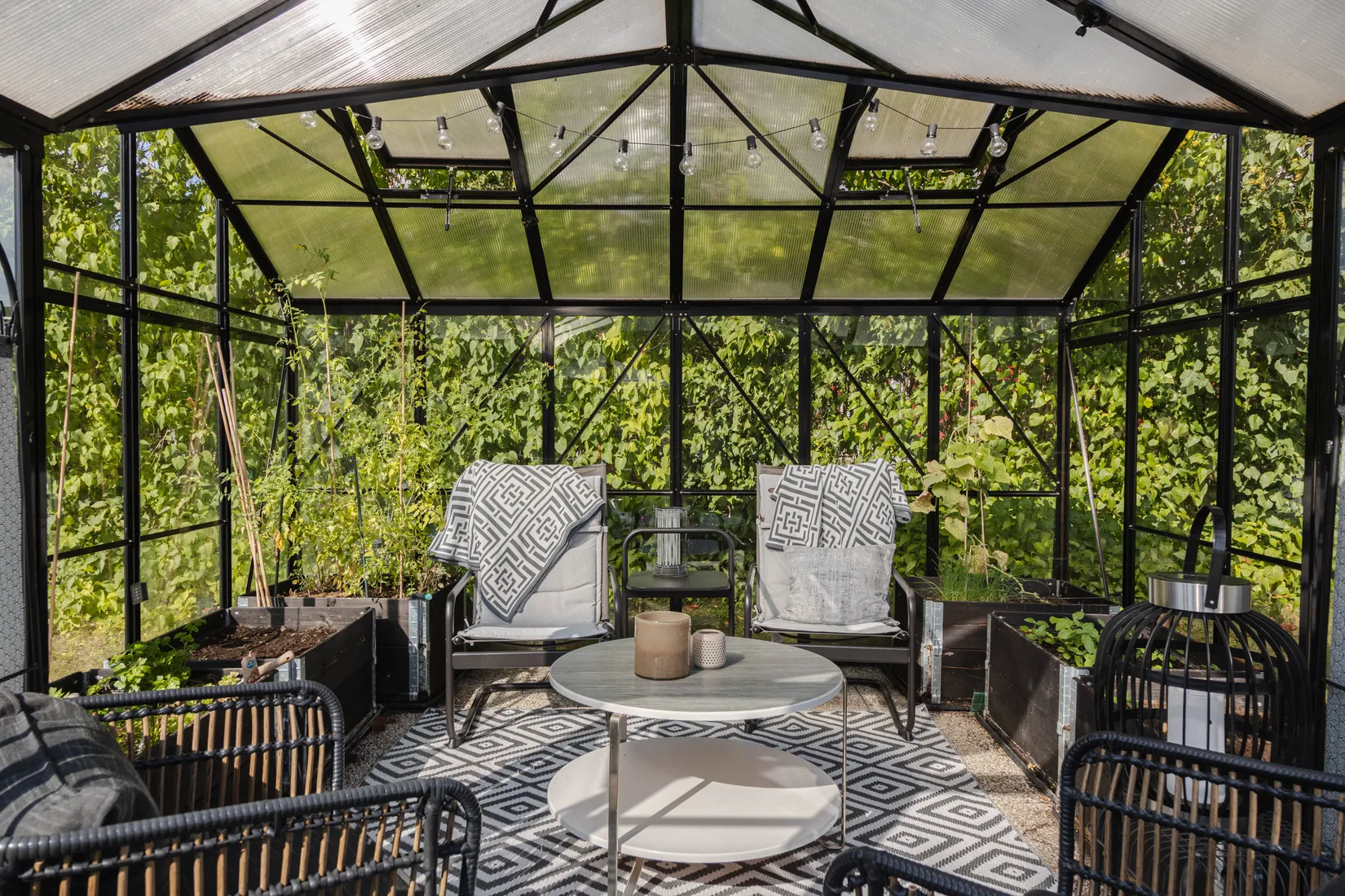 Radhus, Lokförargatan 40, Tillberga, Västerås