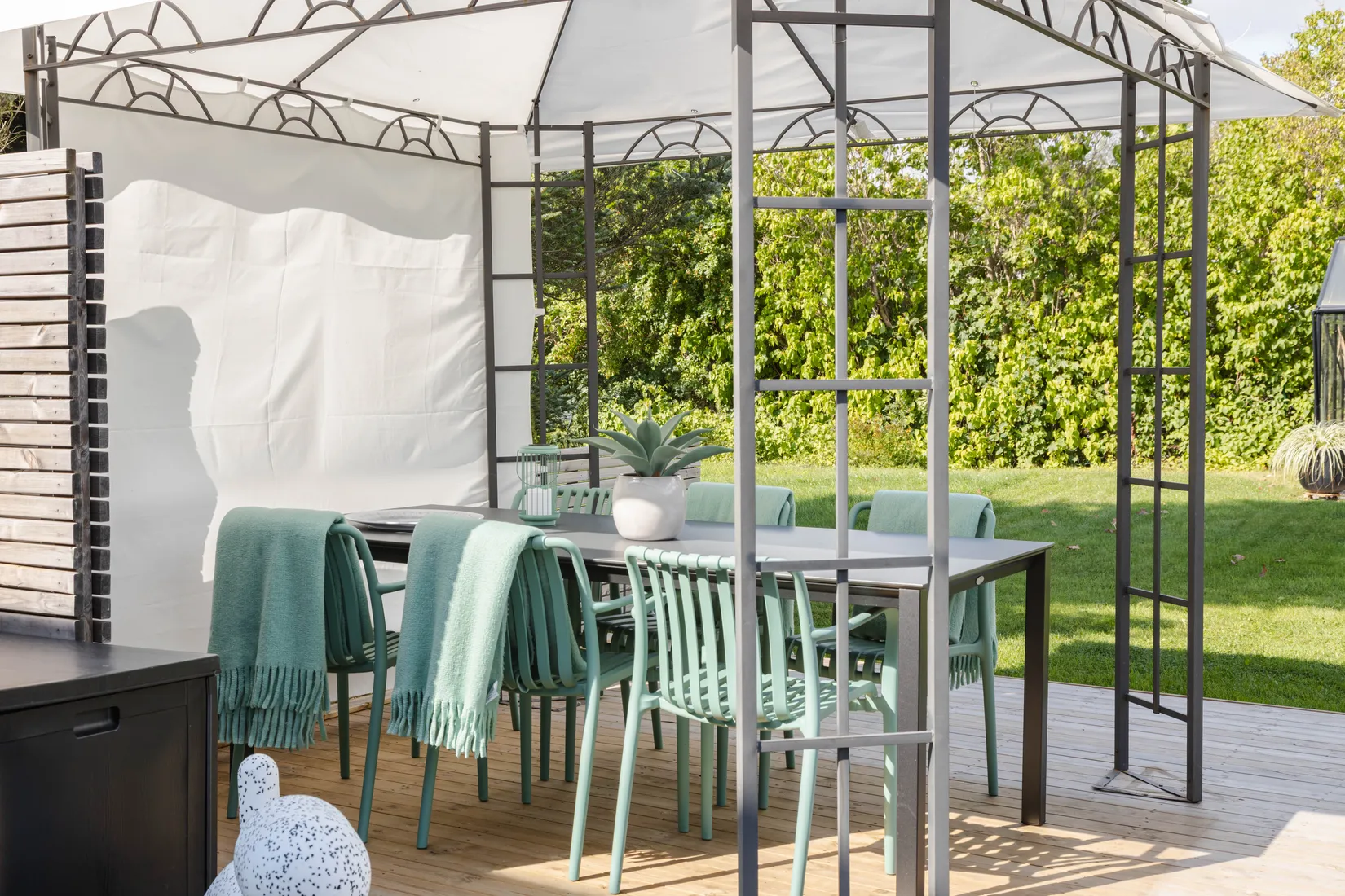 Radhus, Lokförargatan 40, Tillberga, Västerås