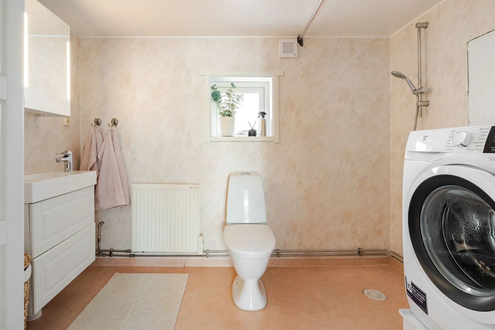 Villa, Åkerkantsvägen 30, Sundbyholm, Eskilstuna