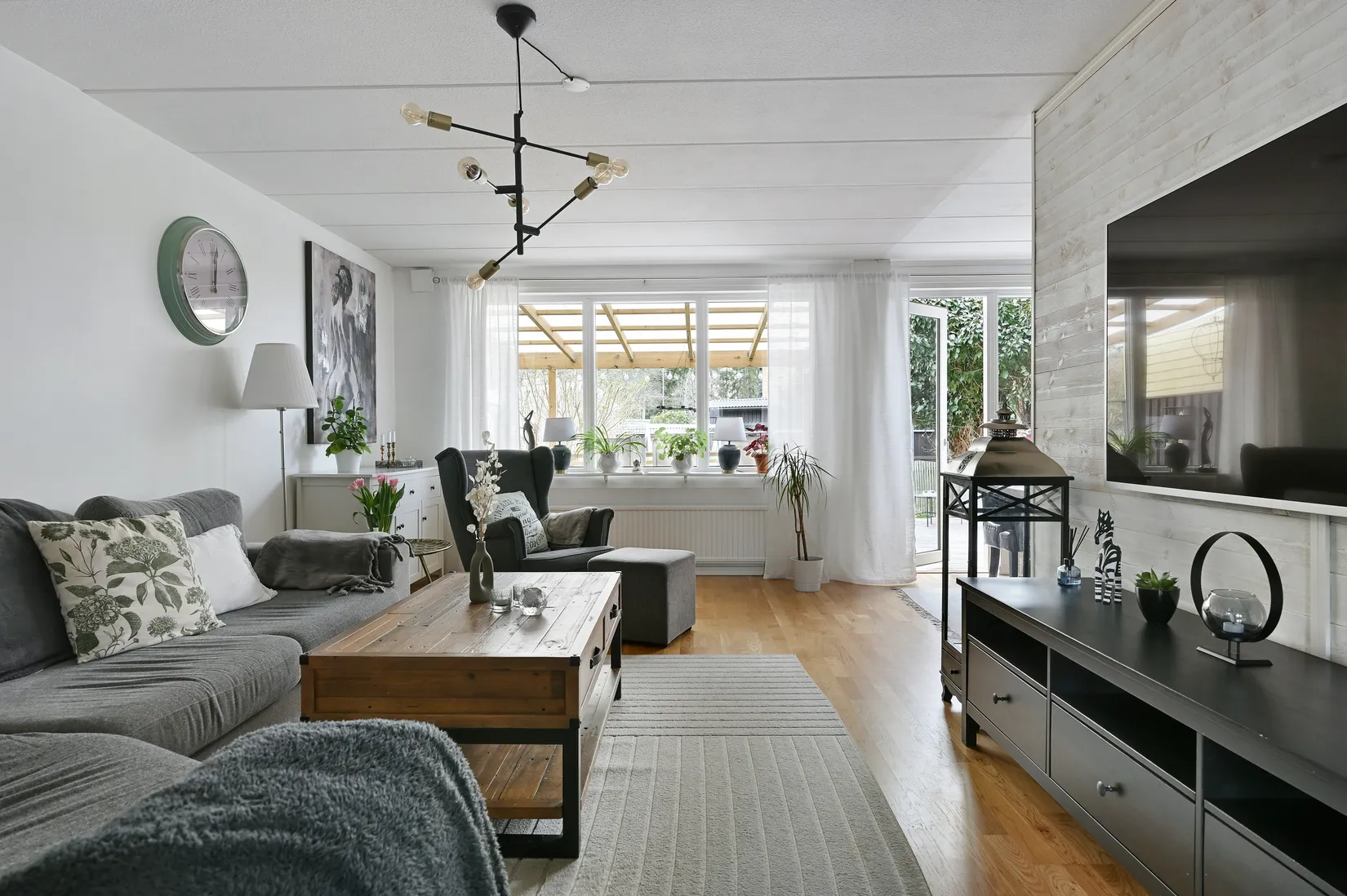 Villa, Radhus, Akvarievägen 11, Tyresö