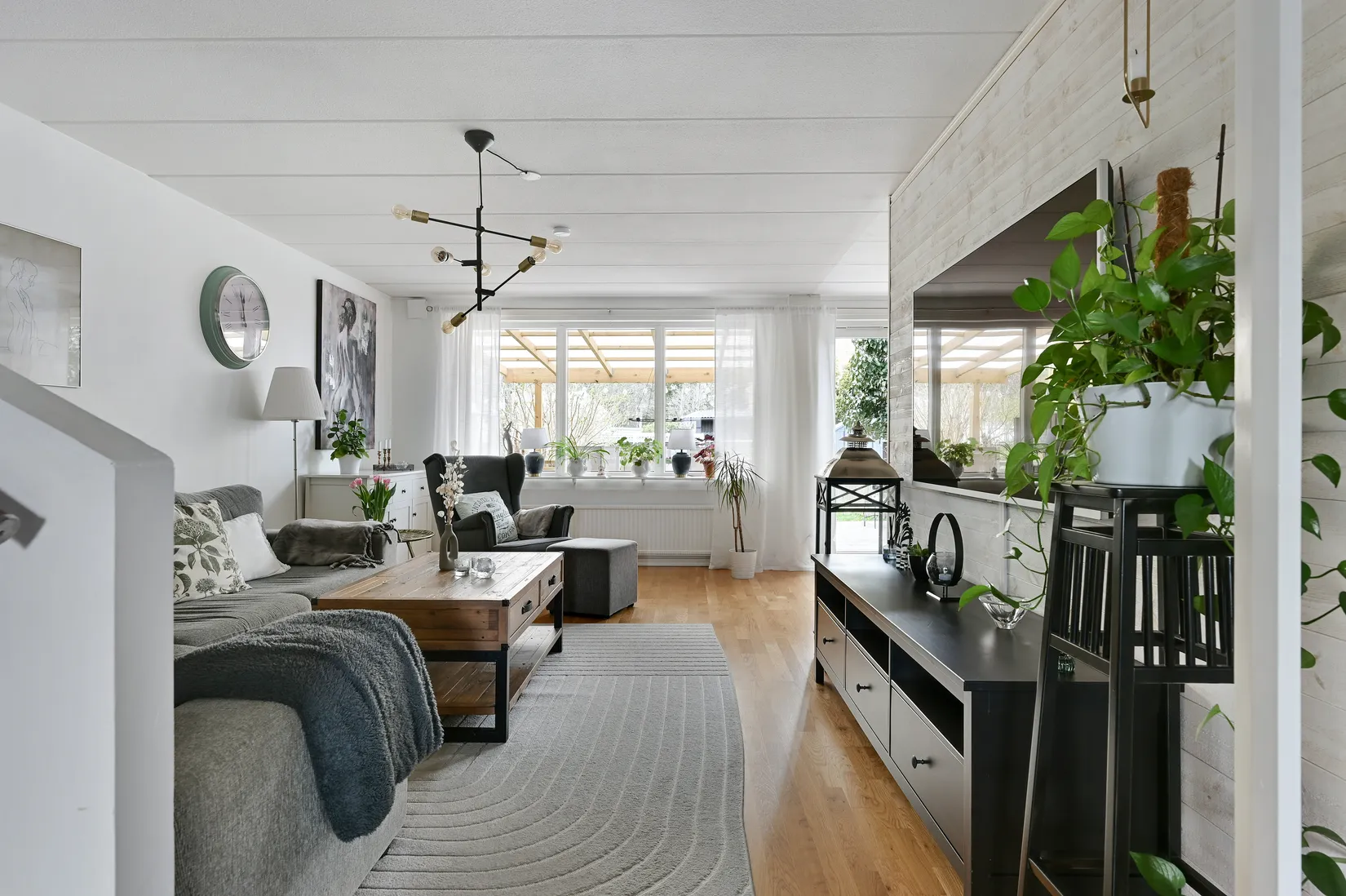 Villa, Radhus, Akvarievägen 11, Tyresö