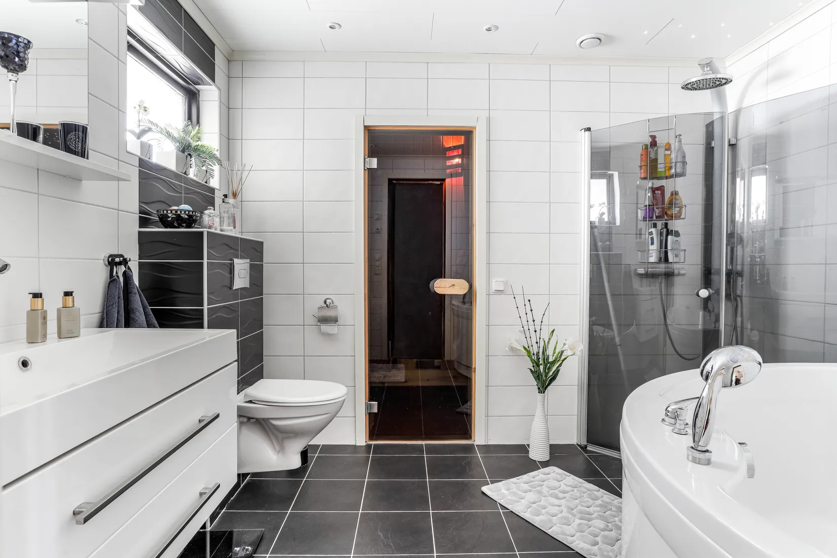 Villa, Ökbäcksvägen 18, Vindeln