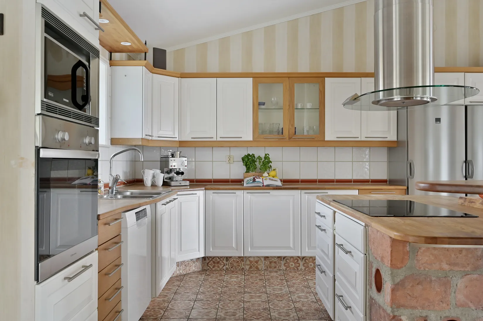 Villa, Skoghemsvägen 18, Ekerö