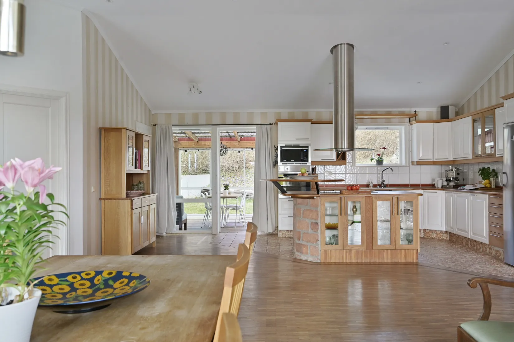 Villa, Skoghemsvägen 18, Ekerö