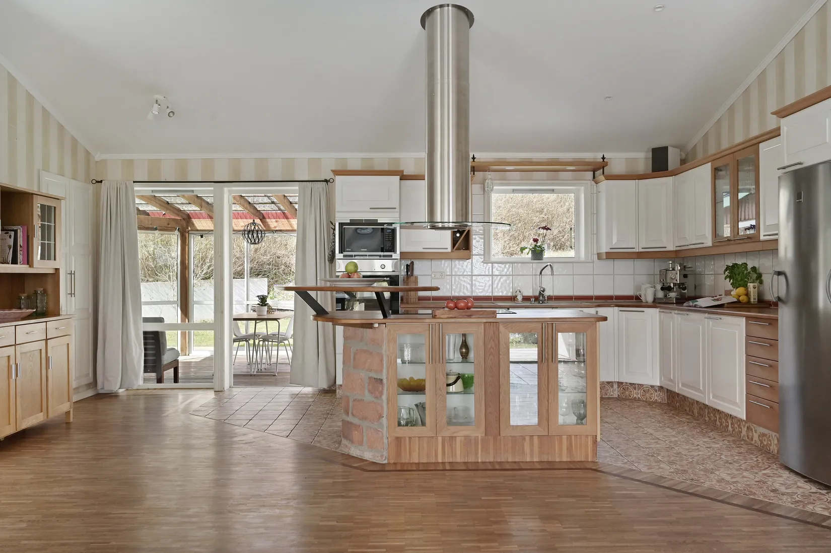 Villa, Skoghemsvägen 18, Ekerö