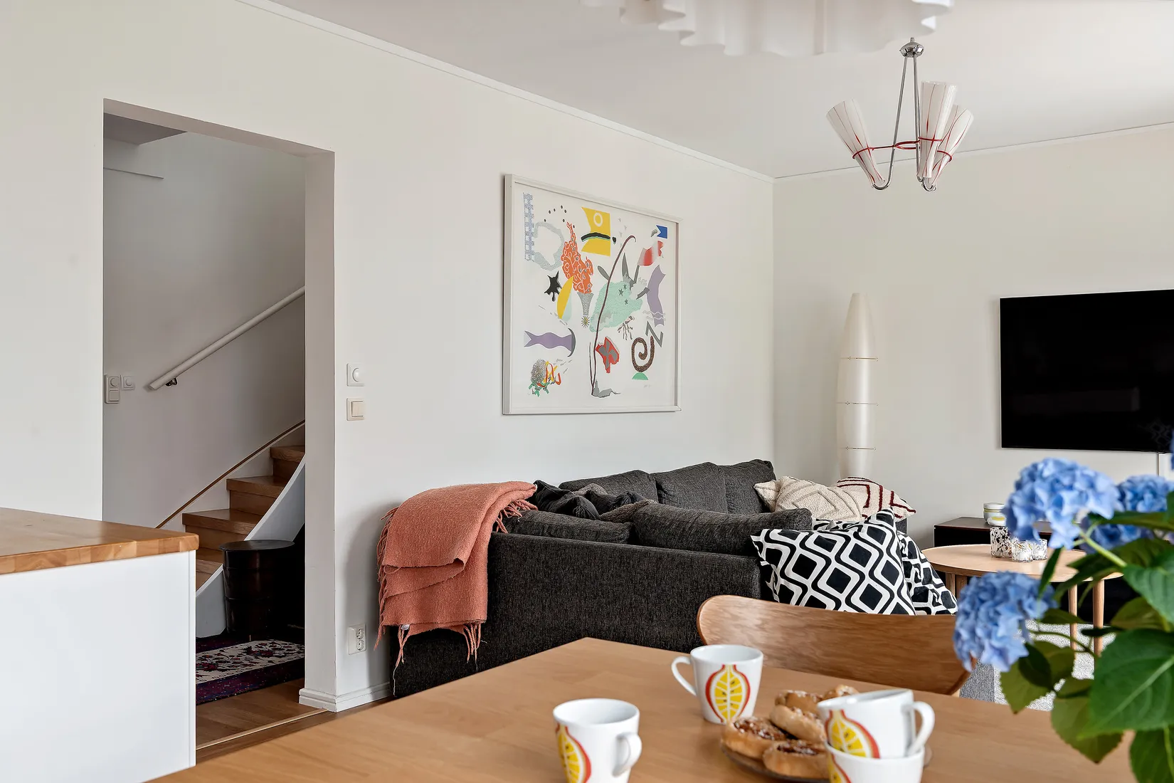 Radhus, Odingatan 26, Kungsängen, Sala