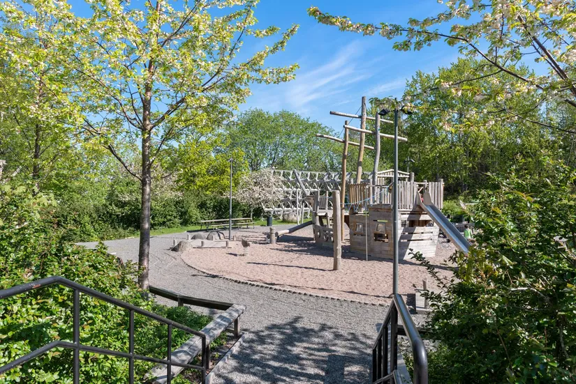 Radhus, Skotvägen 8, Saltsjöbaden Båthöjden, Nacka