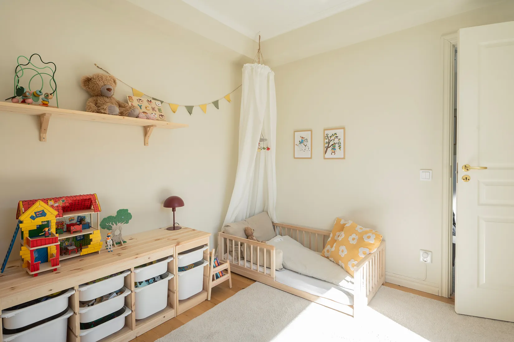 Radhus, Laggkärlsvägen 32A, Huddinge - Kästa, Huddinge