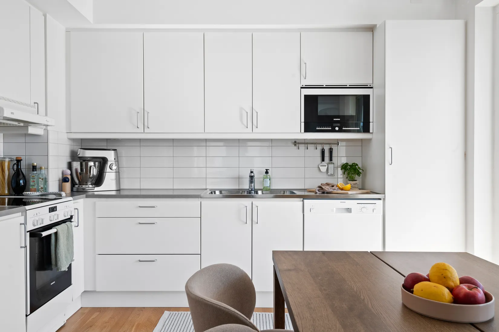Bostadsrätt, Surtsögatan 4, våning 5, Kista Gård, Stockholm