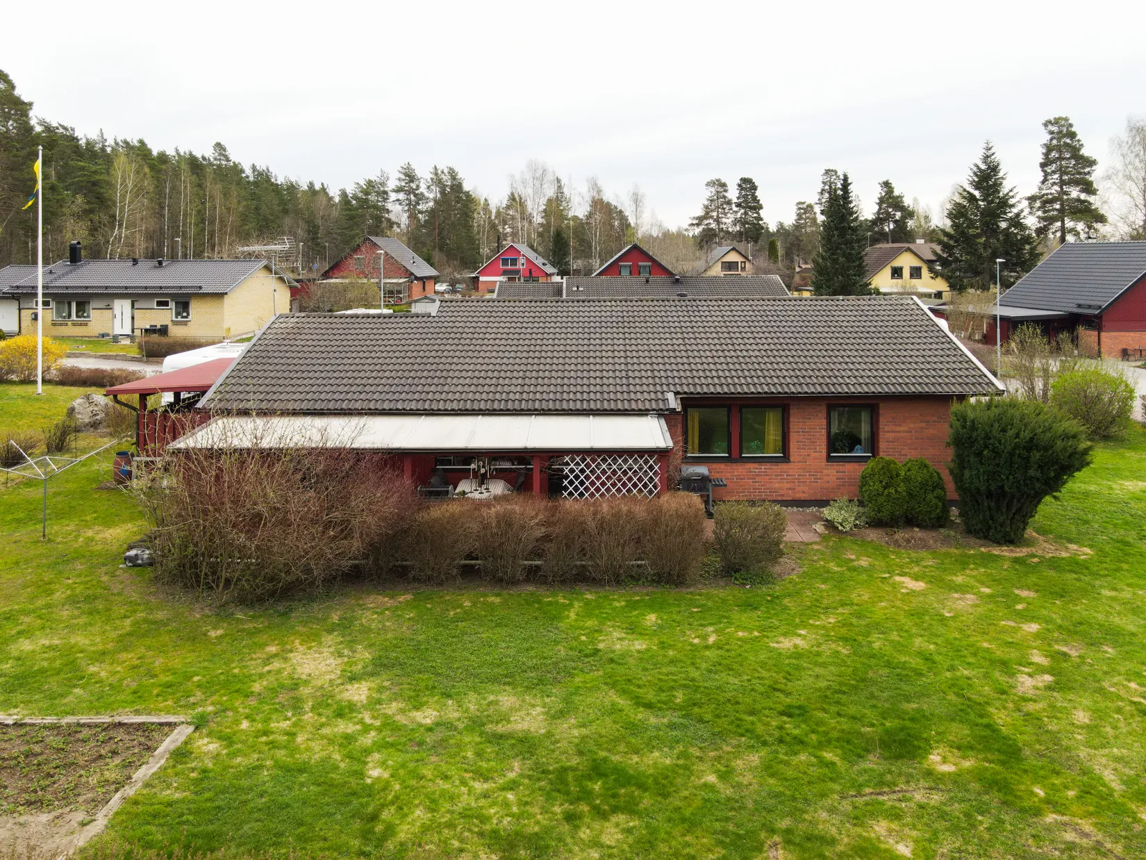 Villa, Glimmervägen 4, Duvhällarna, Hallstahammar