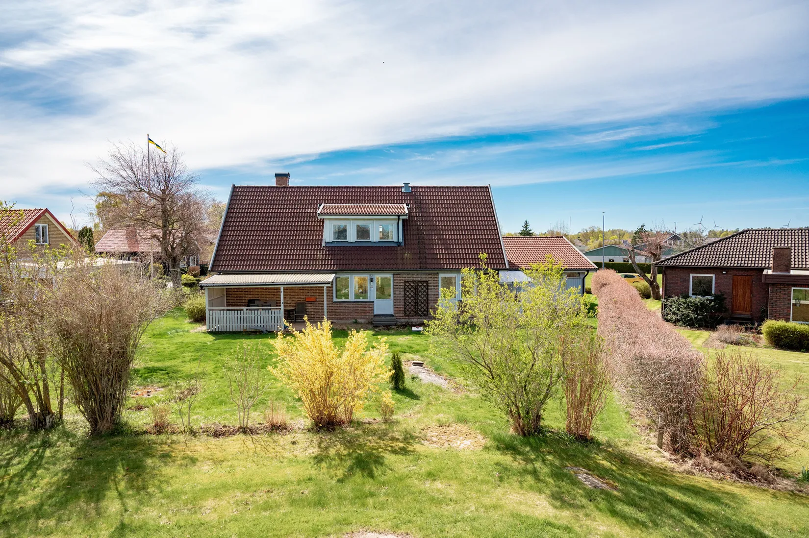 Villa, Korsgatan 16, Centrala Kvänum, Vara