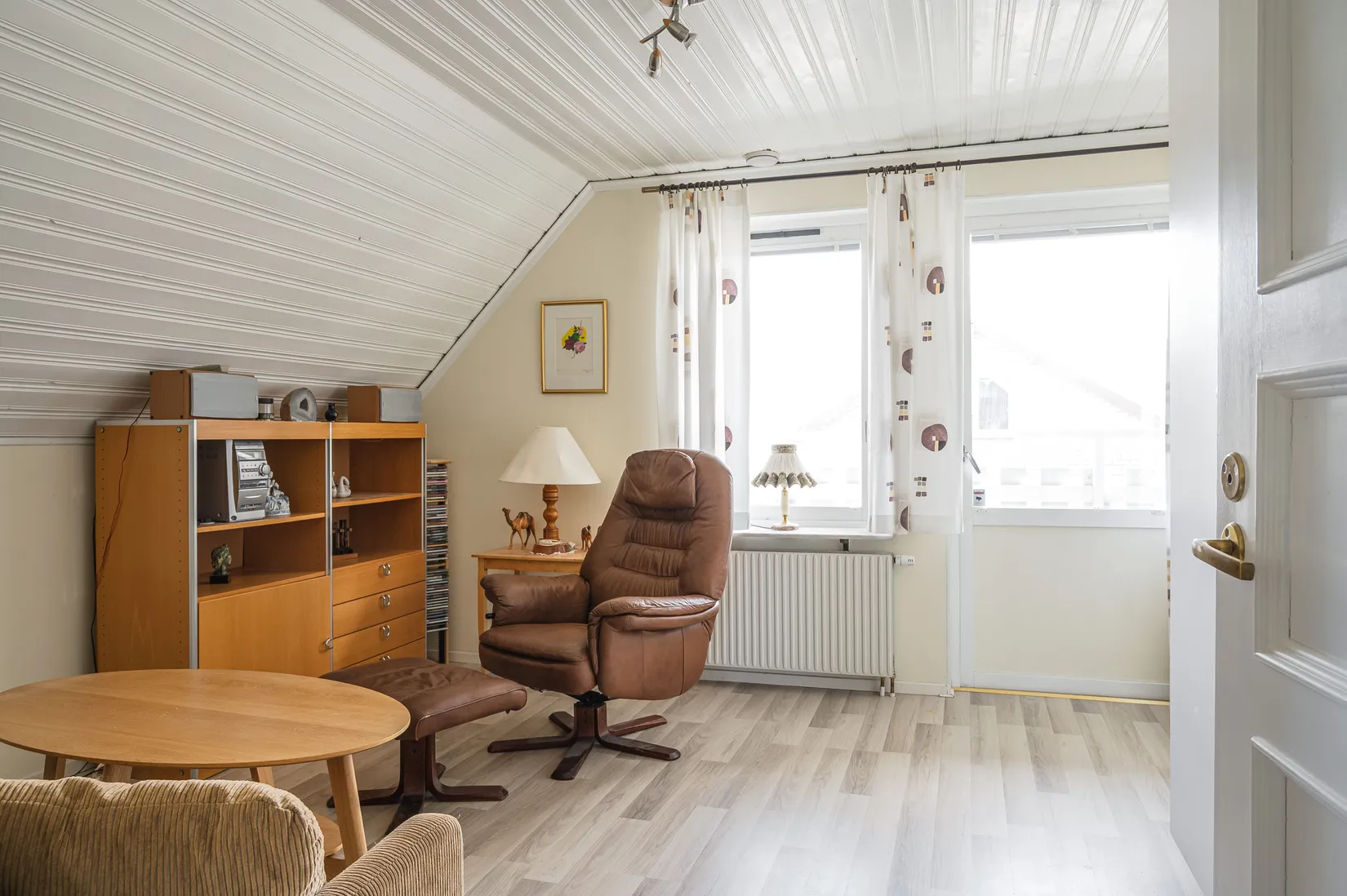 Villa, Korsgatan 16, Centrala Kvänum, Vara