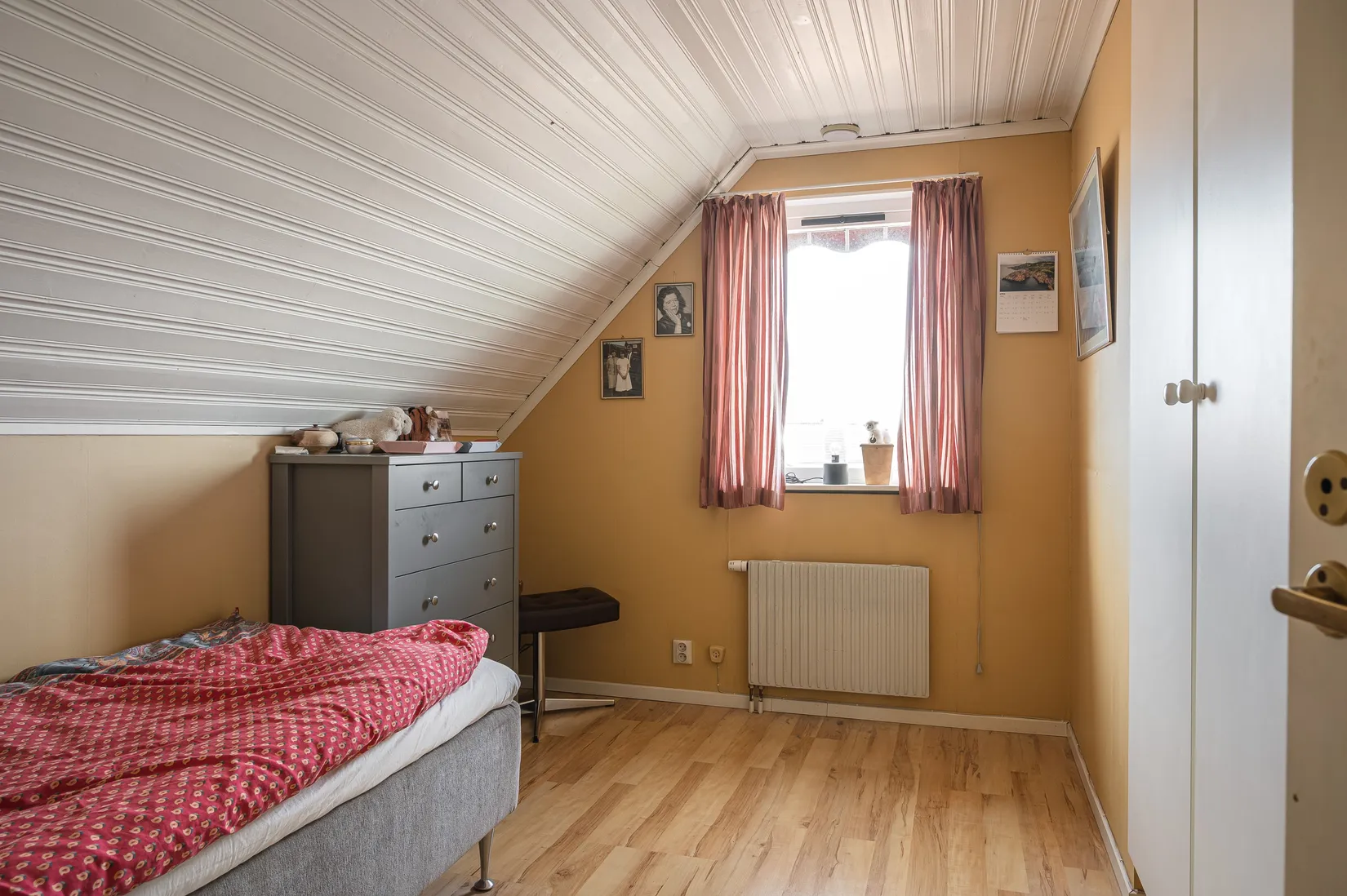 Villa, Korsgatan 16, Centrala Kvänum, Vara