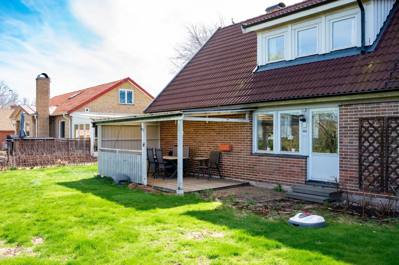 Villa, Korsgatan 16, Centrala Kvänum, Vara