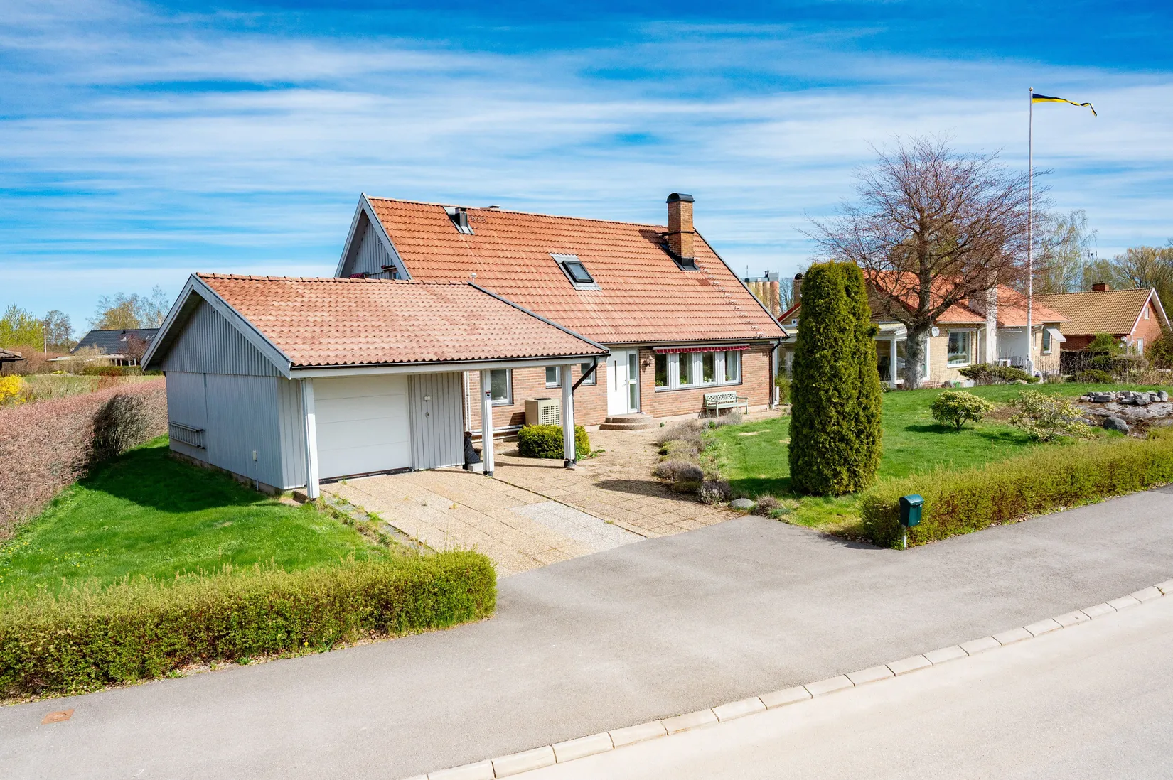 Villa, Korsgatan 16, Centrala Kvänum, Vara