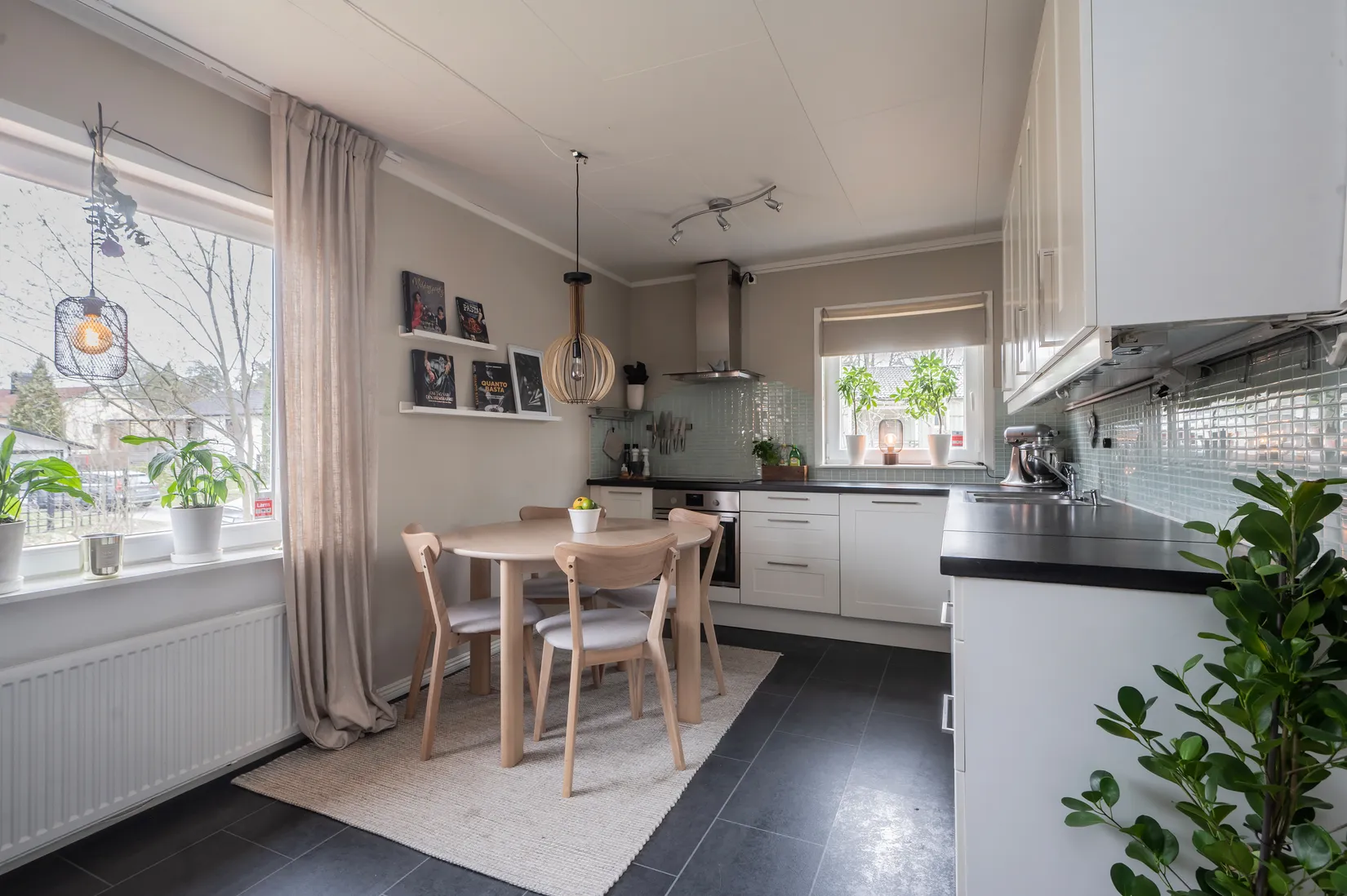 Villa, Borgvägen 18, Trollbäcken, Tyresö