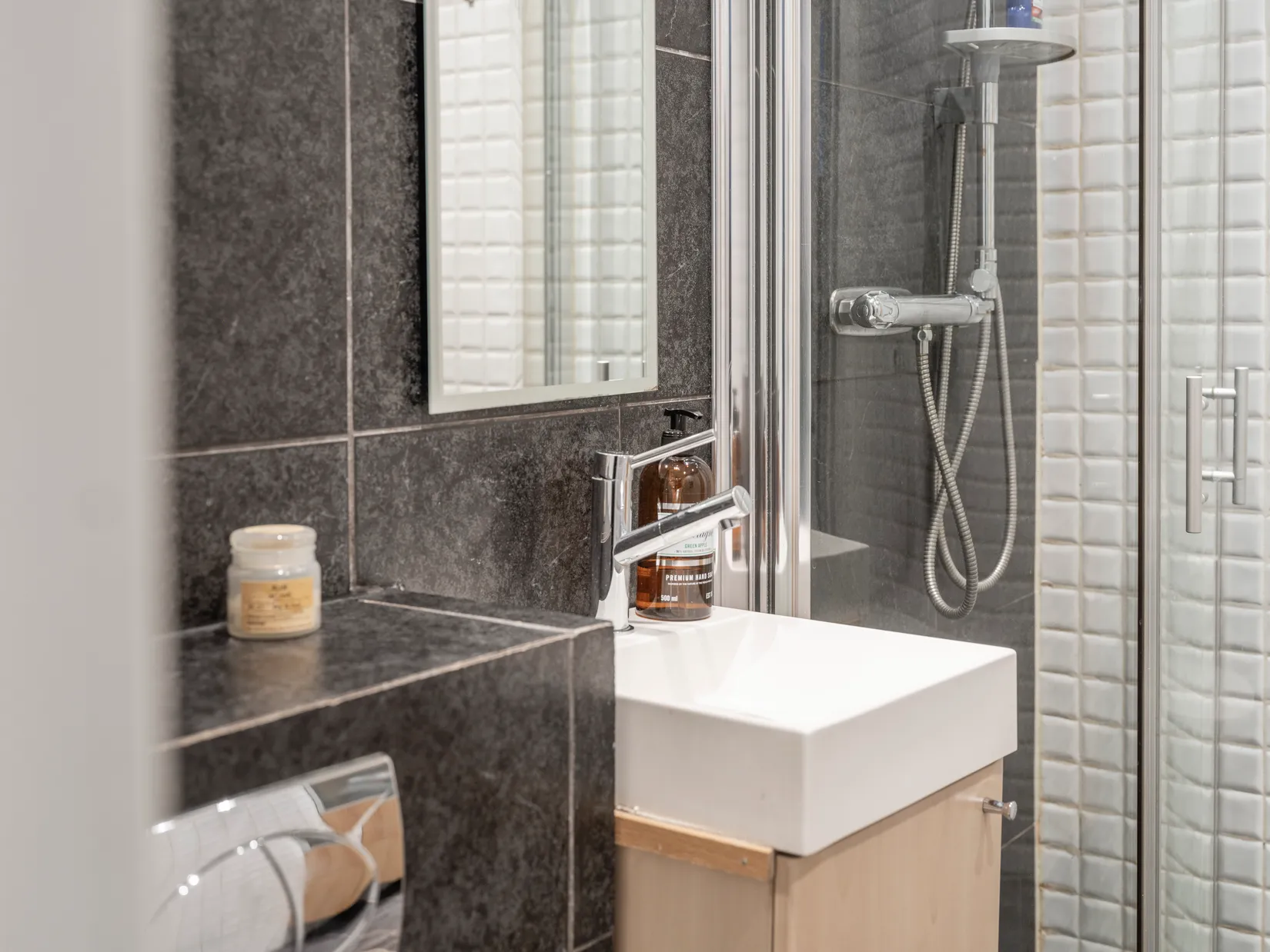 Bostadsrätt, Radhus, Vespergränd 18, Norrviken, Sollentuna