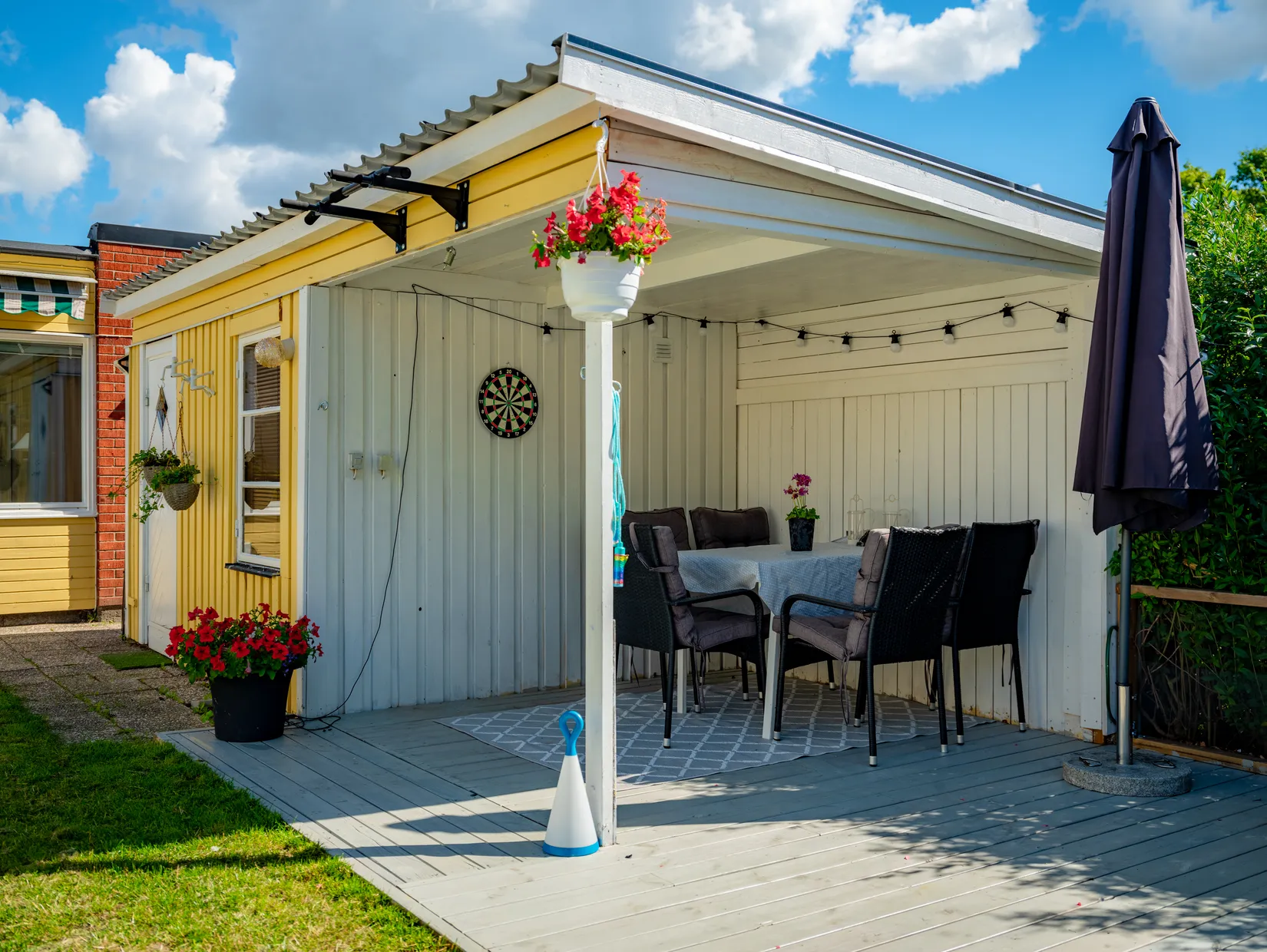 Villa, Radhus, Näckrosvägen 7, Sjukyrkoberget, Upplands Väsby