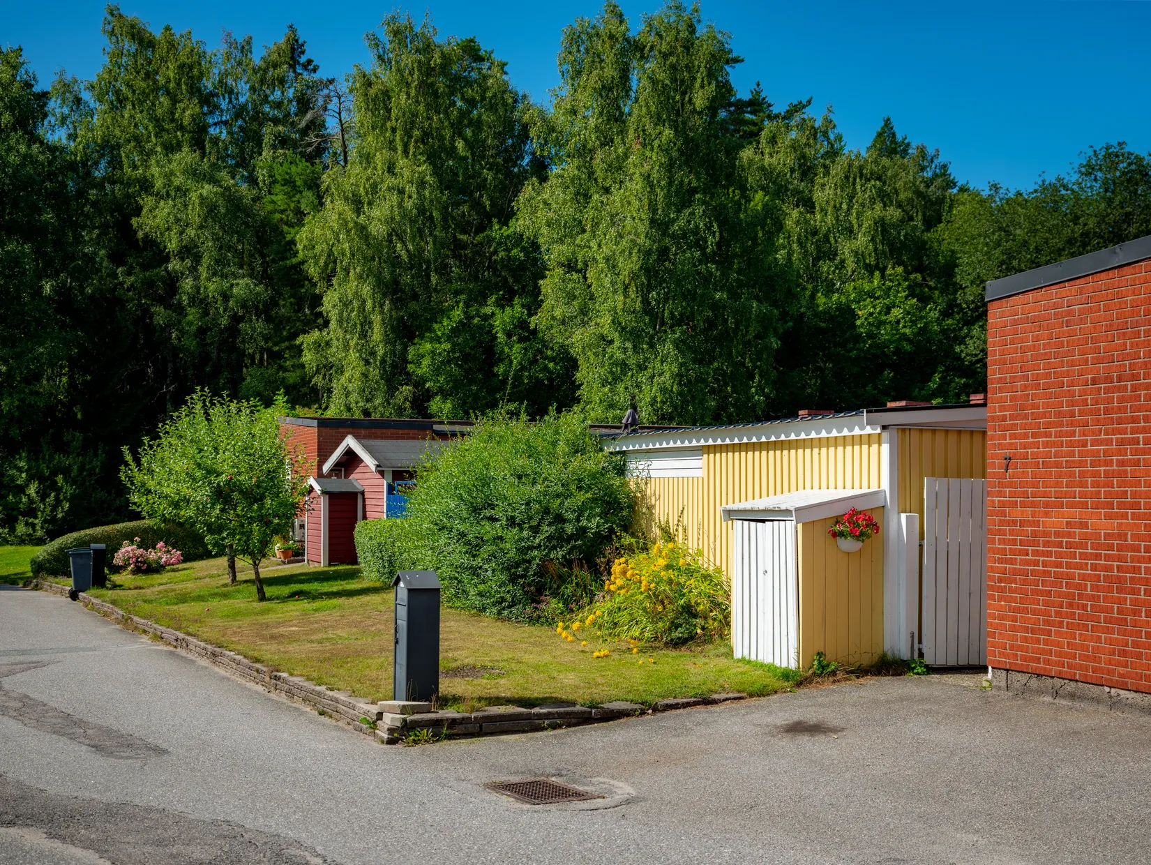 Villa, Radhus, Näckrosvägen 7, Sjukyrkoberget, Upplands Väsby