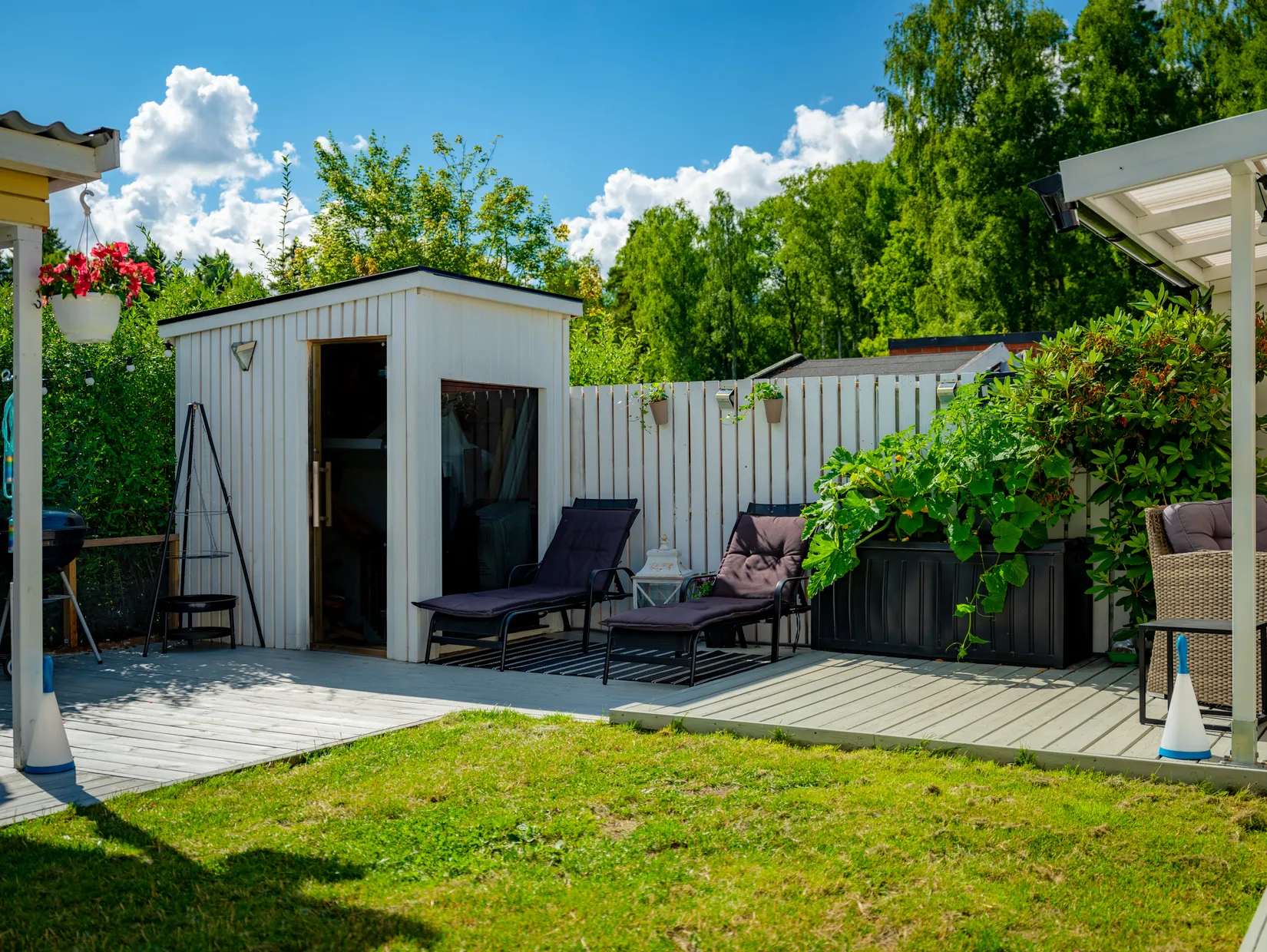 Villa, Radhus, Näckrosvägen 7, Sjukyrkoberget, Upplands Väsby