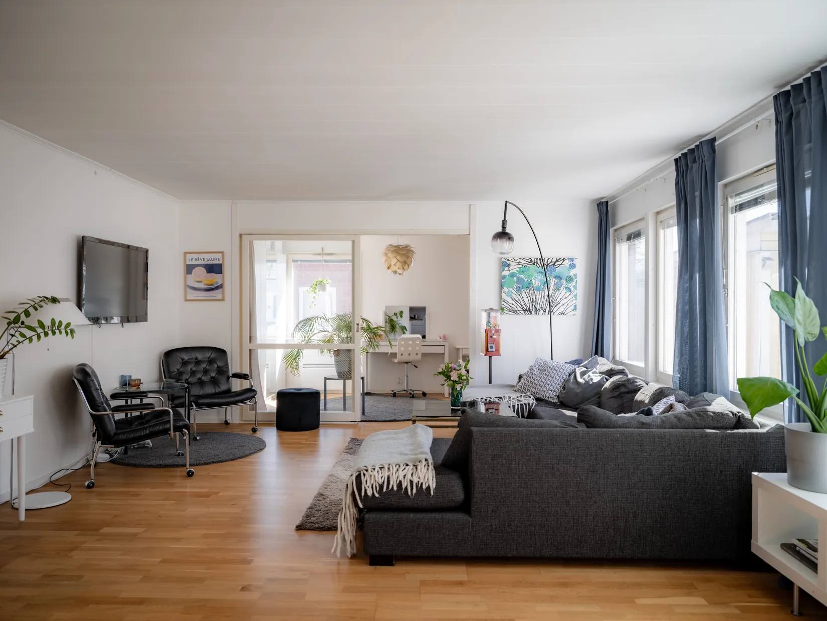 Villa, Radhus, Näckrosvägen 7, Sjukyrkoberget, Upplands Väsby