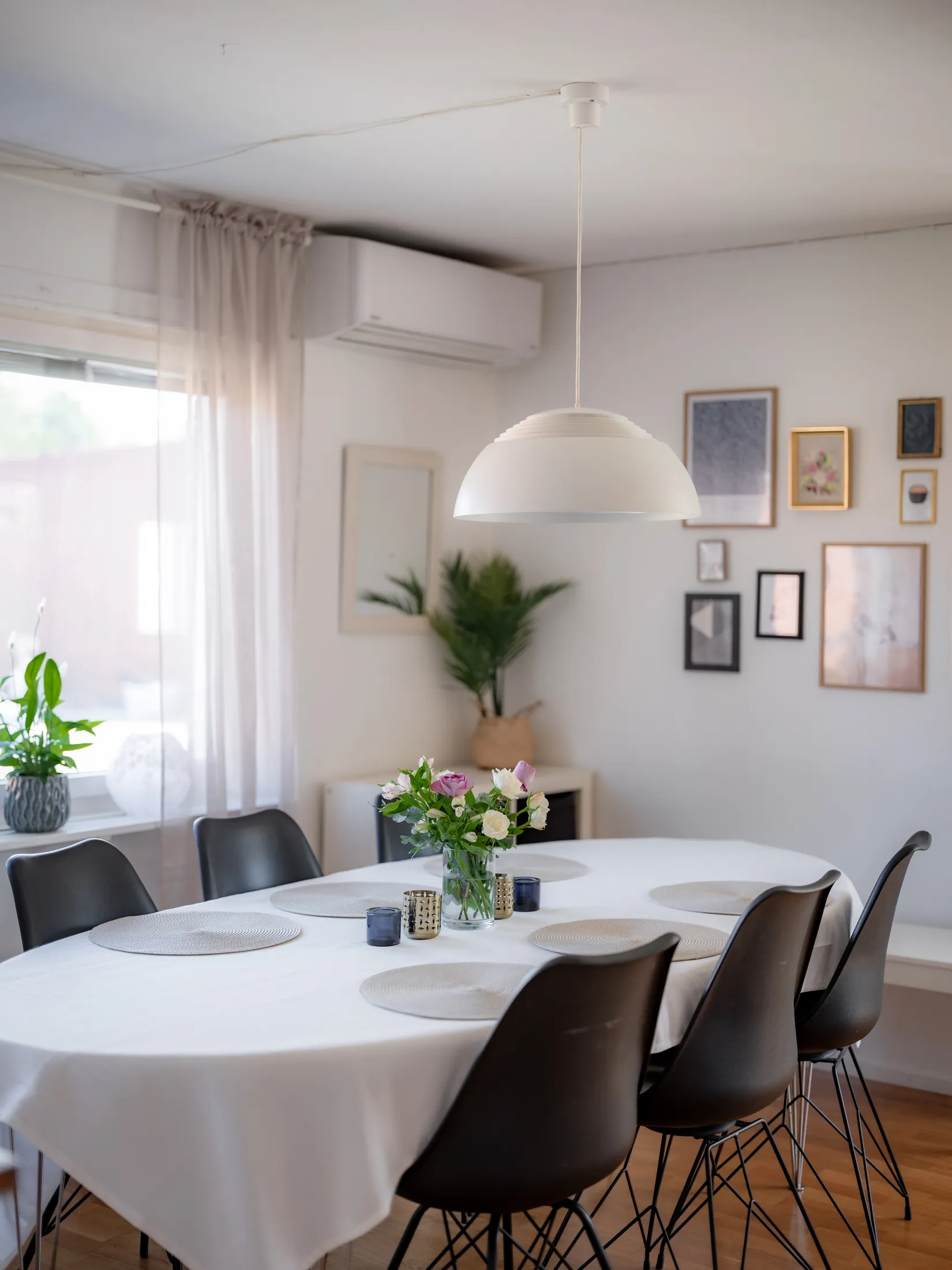 Villa, Radhus, Näckrosvägen 7, Sjukyrkoberget, Upplands Väsby