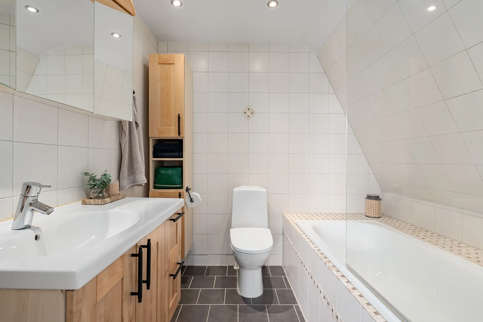 Villa, Tegelsmoravägen 54, Örbyhus, Tierp