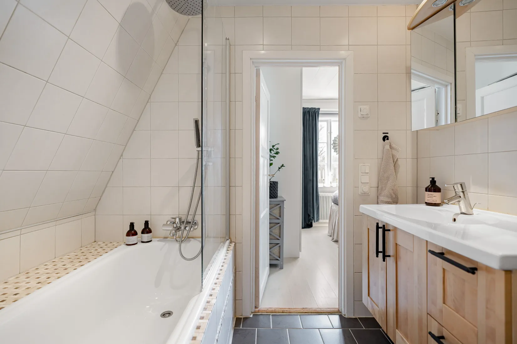 Villa, Tegelsmoravägen 54, Örbyhus, Tierp