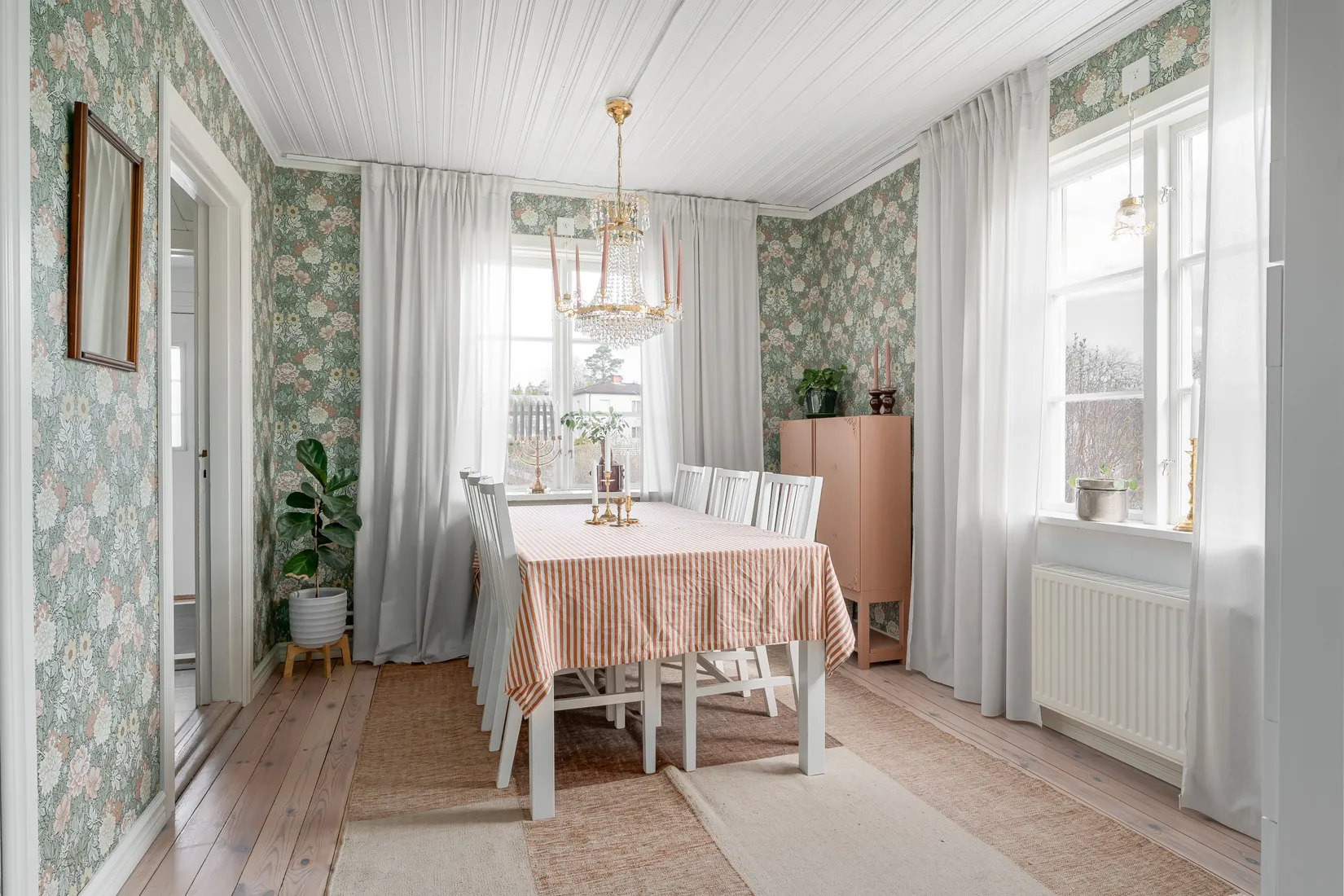 Villa, Tegelsmoravägen 54, Örbyhus, Tierp