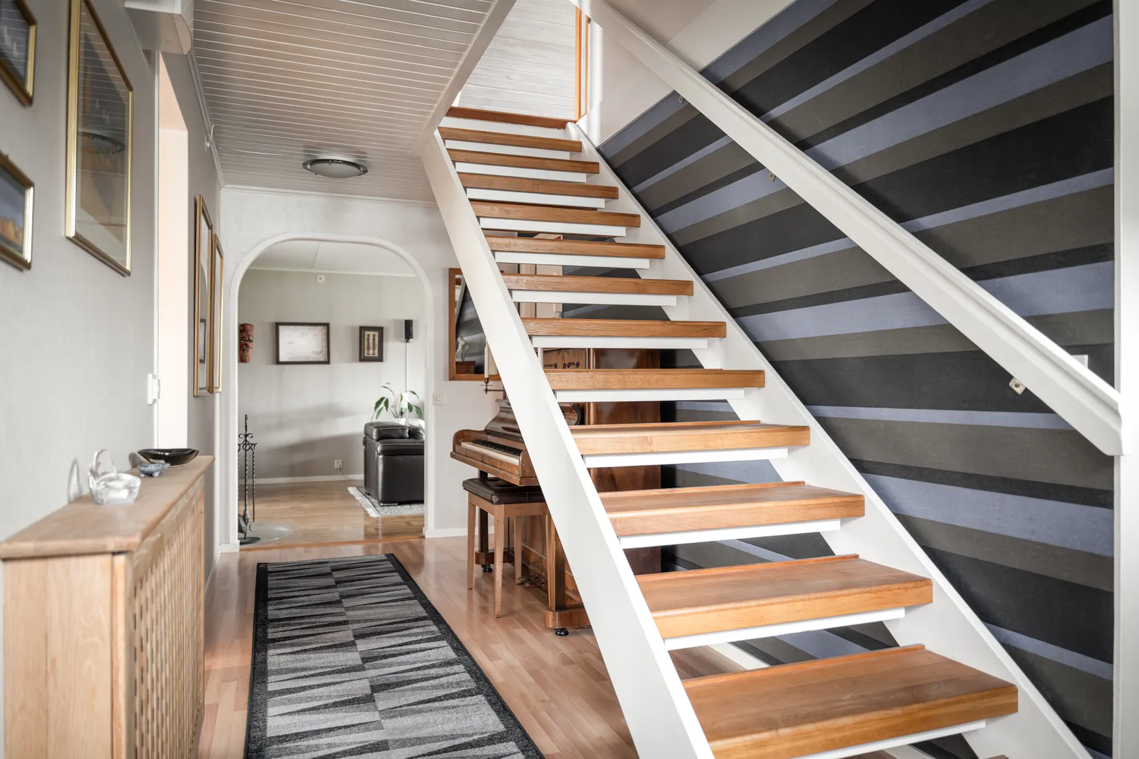 Villa, Nötvivelvägen 5, Kyrkenorum, Stenungsund